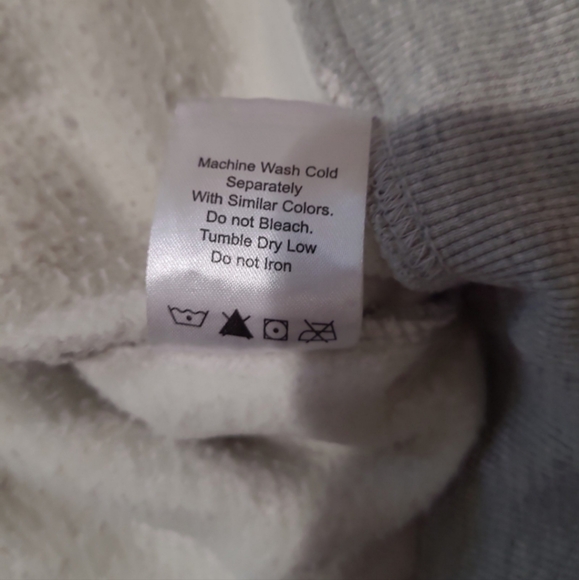 Wilfull Wear Men Oversized SZ Med Grey green hoodie w/mountains and Bigfoot PNW - Picture 9 of 9